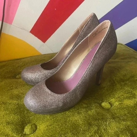 Madden Girl Multi color Glitter Platform Heels Size 9.5 EUC! - Picture 2 of 6